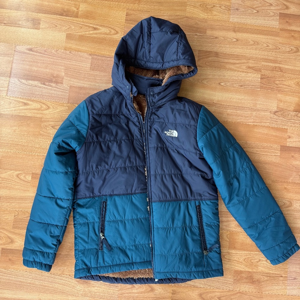 The North Face reversible jacket size kids’ XL (18)